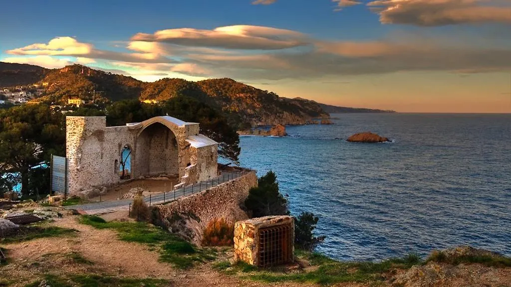 Lets Holidays Centric Apartment In Tossa De Mar 0*,